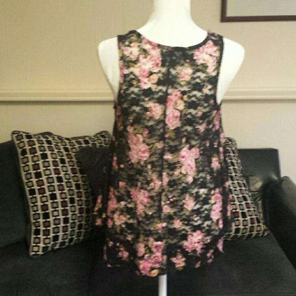 Miss You Jeans Sleeveless Lace Top - Picture 2 of 4